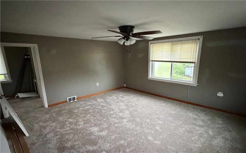 907 Woodlawn Ave, Brownsville, 15417, 2 Bedrooms Bedrooms, ,2 BathroomsBathrooms,Residential,For Sale,Woodlawn Ave,1751458