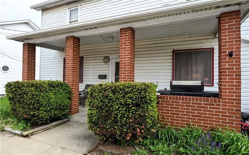 308 LINCOLN AVE, MCDONALD, 15057, 2 Bedrooms Bedrooms, 7 Rooms Rooms,2 BathroomsBathrooms,Residential,For Sale,LINCOLN AVE,1751786