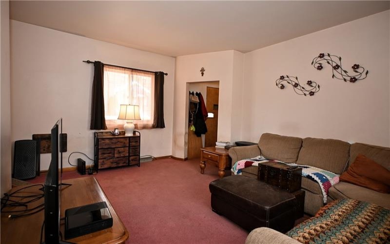 308 LINCOLN AVE, MCDONALD, 15057, 2 Bedrooms Bedrooms, 7 Rooms Rooms,2 BathroomsBathrooms,Residential,For Sale,LINCOLN AVE,1751786