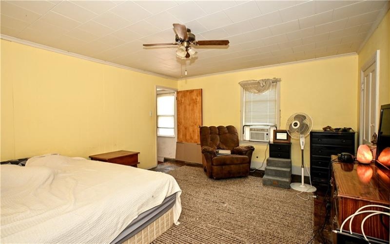 308 LINCOLN AVE, MCDONALD, 15057, 2 Bedrooms Bedrooms, 7 Rooms Rooms,2 BathroomsBathrooms,Residential,For Sale,LINCOLN AVE,1751786