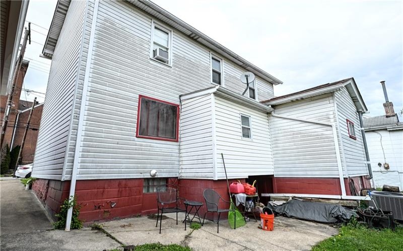 308 LINCOLN AVE, MCDONALD, 15057, 2 Bedrooms Bedrooms, 7 Rooms Rooms,2 BathroomsBathrooms,Residential,For Sale,LINCOLN AVE,1751786