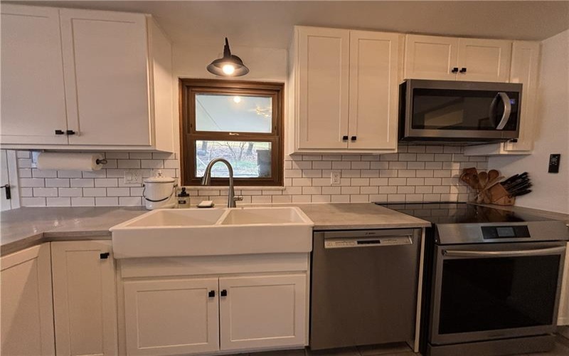 4707 Nob Hill Dr, Murrysville, 15668, 3 Bedrooms Bedrooms, ,1.2 BathroomsBathrooms,Lease,For Rent,Nob Hill Dr,1751888