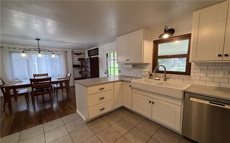4707 Nob Hill Dr, Murrysville, 15668, 3 Bedrooms Bedrooms, ,1.2 BathroomsBathrooms,Lease,For Rent,Nob Hill Dr,1751888