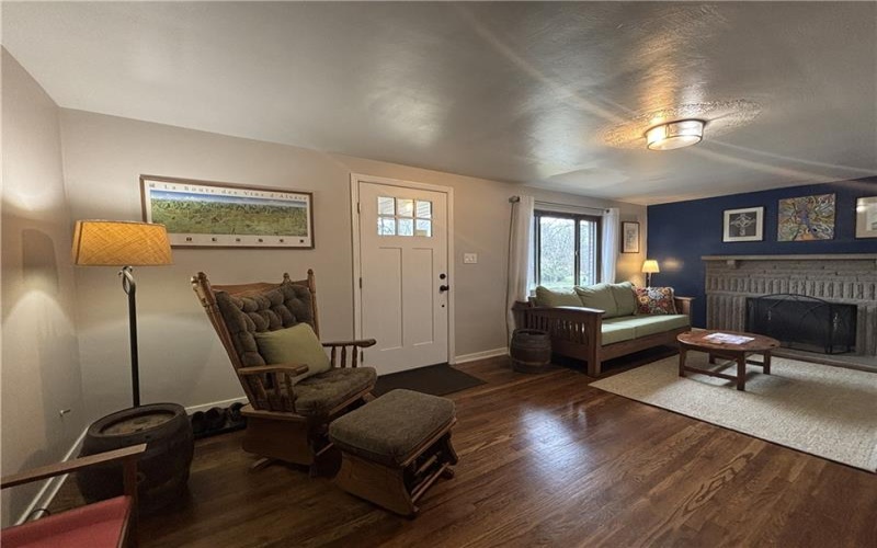 4707 Nob Hill Dr, Murrysville, 15668, 3 Bedrooms Bedrooms, ,1.2 BathroomsBathrooms,Lease,For Rent,Nob Hill Dr,1751888