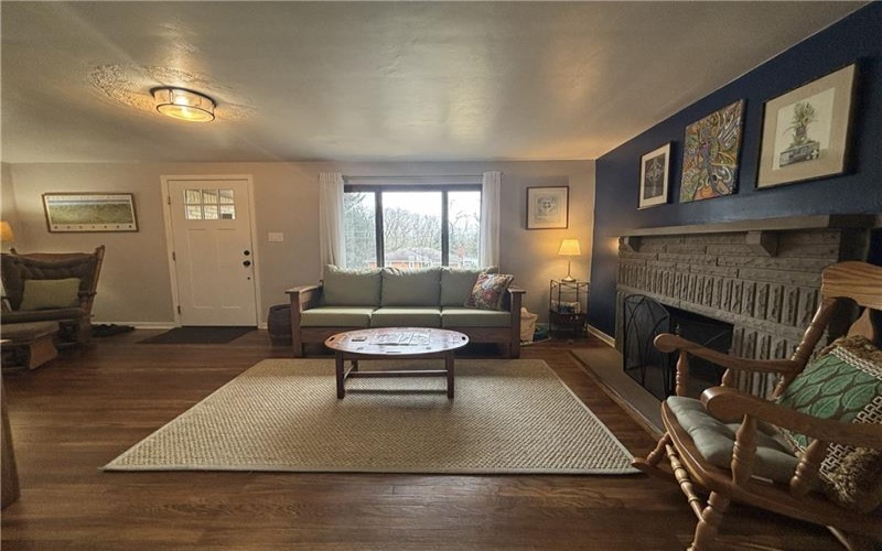4707 Nob Hill Dr, Murrysville, 15668, 3 Bedrooms Bedrooms, ,1.2 BathroomsBathrooms,Lease,For Rent,Nob Hill Dr,1751888