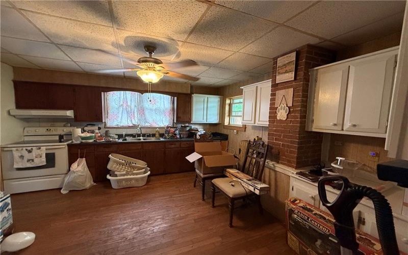 210 Chestnut St, New Florence, 15944, 4 Bedrooms Bedrooms, 8 Rooms Rooms,2 BathroomsBathrooms,Residential,For Sale,Chestnut St,1751980