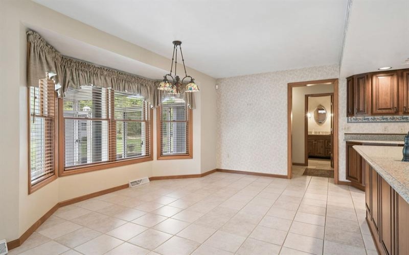 9470 Pembroke CIRCLE, Irwin, 15642, 4 Bedrooms Bedrooms, 12 Rooms Rooms,3.1 BathroomsBathrooms,Residential,For Sale,Pembroke,1751918