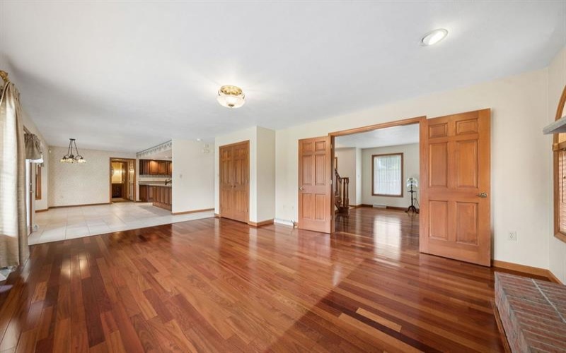 9470 Pembroke CIRCLE, Irwin, 15642, 4 Bedrooms Bedrooms, 12 Rooms Rooms,3.1 BathroomsBathrooms,Residential,For Sale,Pembroke,1751918