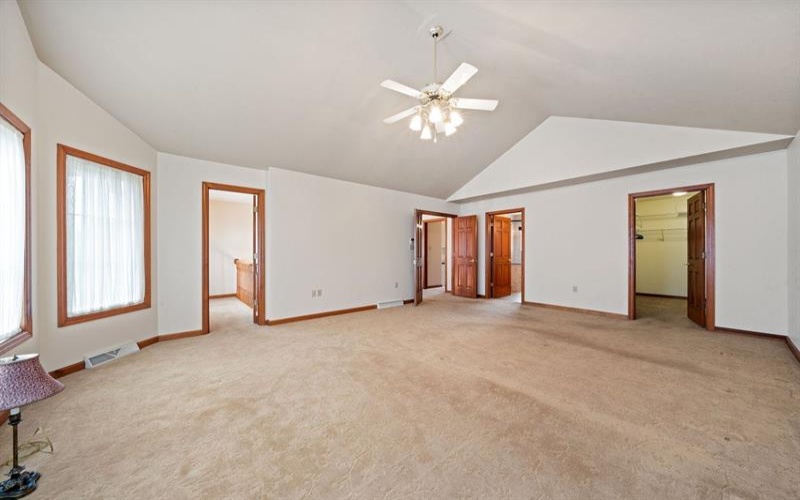 9470 Pembroke CIRCLE, Irwin, 15642, 4 Bedrooms Bedrooms, 12 Rooms Rooms,3.1 BathroomsBathrooms,Residential,For Sale,Pembroke,1751918