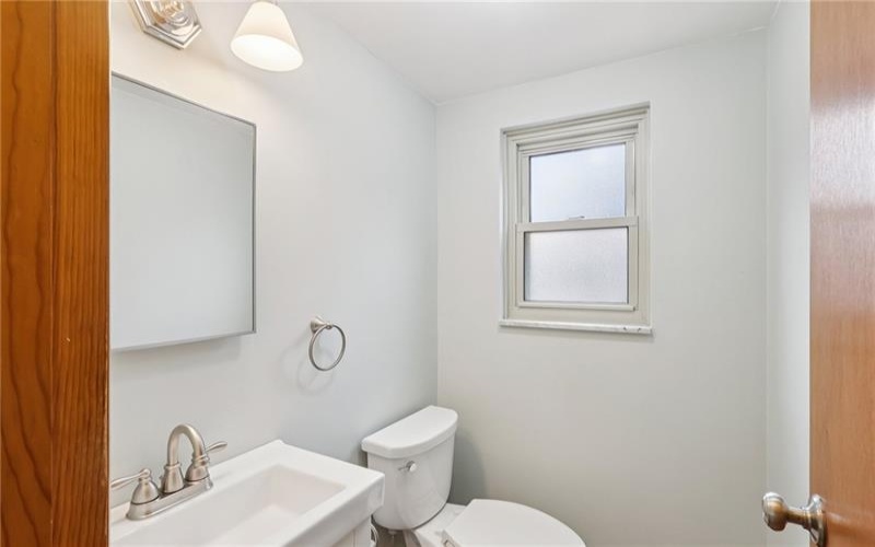 439 Manor Road, Delmont, 15626, 3 Bedrooms Bedrooms, 11 Rooms Rooms,2.2 BathroomsBathrooms,Residential,For Sale,Manor Road,1742426