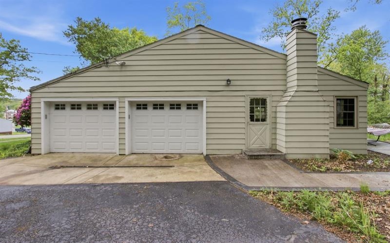 439 Manor Road, Delmont, 15626, 3 Bedrooms Bedrooms, 11 Rooms Rooms,2.2 BathroomsBathrooms,Residential,For Sale,Manor Road,1742426