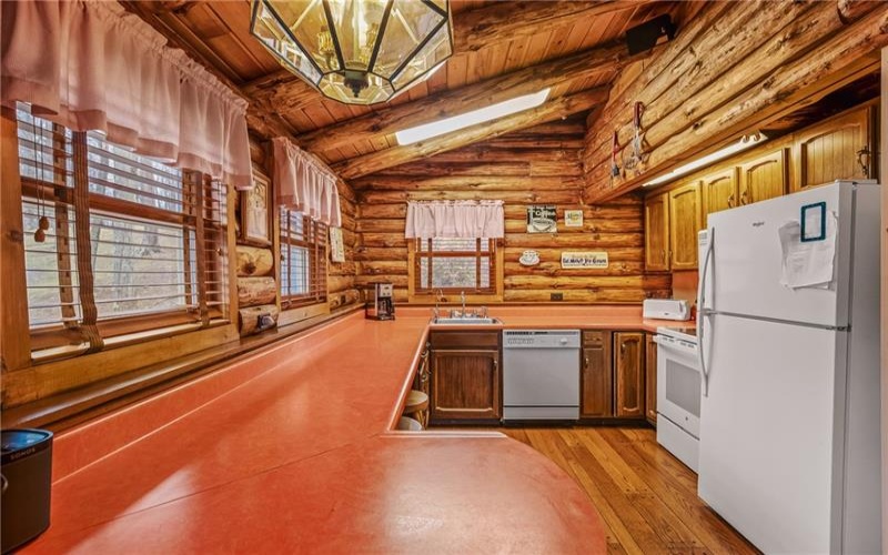 1697 Peninsula Drive, Central City, 15926, 5 Bedrooms Bedrooms, 10 Rooms Rooms,3 BathroomsBathrooms,Residential,For Sale,Peninsula Drive,1743364