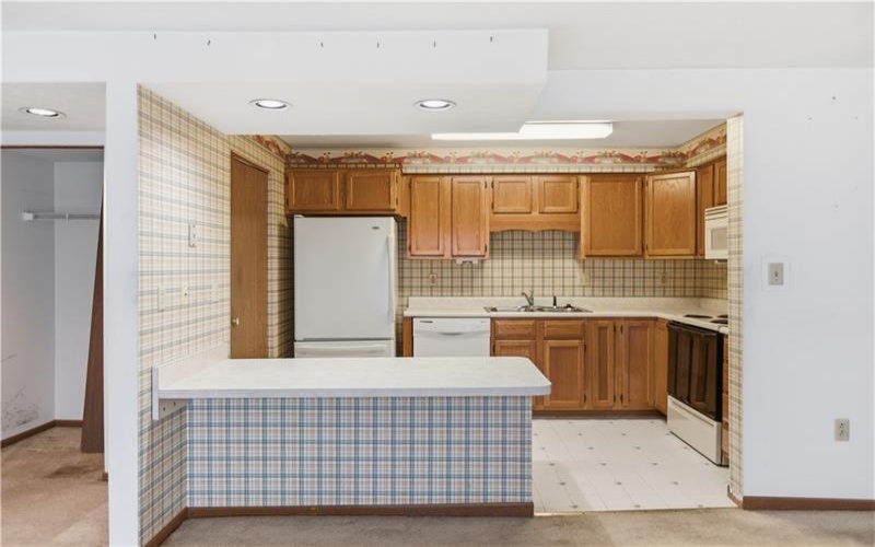 503 Clubhouse Dr, Washington, 15301, 2 Bedrooms Bedrooms, 6 Rooms Rooms,1.1 BathroomsBathrooms,Residential,For Sale,Clubhouse Dr,1746444