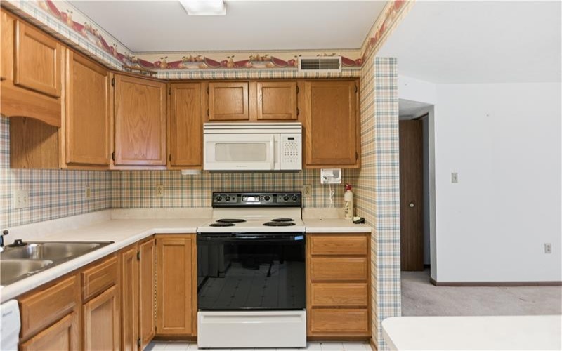 503 Clubhouse Dr, Washington, 15301, 2 Bedrooms Bedrooms, 6 Rooms Rooms,1.1 BathroomsBathrooms,Residential,For Sale,Clubhouse Dr,1746444
