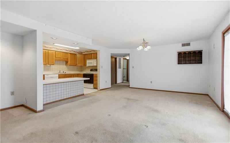 503 Clubhouse Dr, Washington, 15301, 2 Bedrooms Bedrooms, 6 Rooms Rooms,1.1 BathroomsBathrooms,Residential,For Sale,Clubhouse Dr,1746444