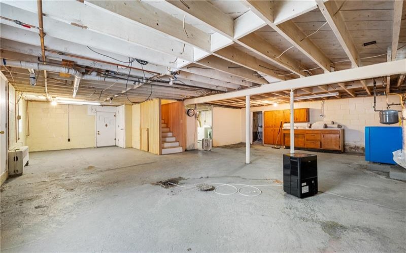 1351 Strawn Ave, New Kensington, 15068, 3 Bedrooms Bedrooms, ,2 BathroomsBathrooms,Residential,For Sale,Strawn Ave,1751635