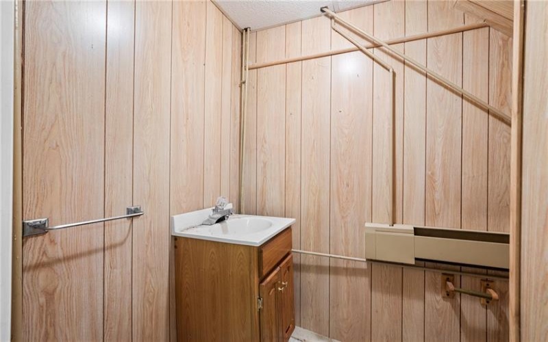 1351 Strawn Ave, New Kensington, 15068, 3 Bedrooms Bedrooms, ,2 BathroomsBathrooms,Residential,For Sale,Strawn Ave,1751635