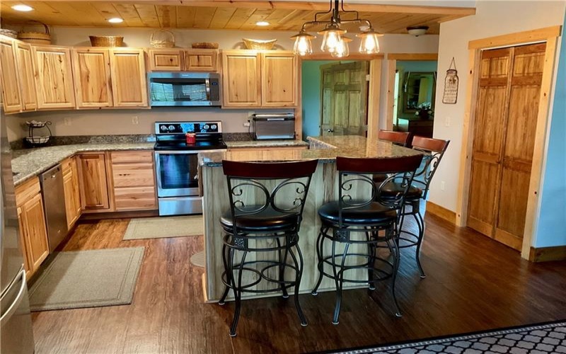 446 Saddle Road, Somerset, 15501, 4 Bedrooms Bedrooms, 10 Rooms Rooms,3 BathroomsBathrooms,Residential,For Sale,Saddle Road,1751731