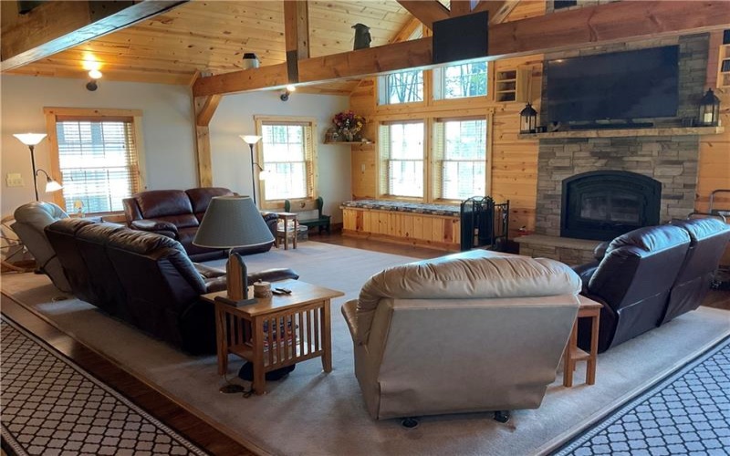 446 Saddle Road, Somerset, 15501, 4 Bedrooms Bedrooms, 10 Rooms Rooms,3 BathroomsBathrooms,Residential,For Sale,Saddle Road,1751731