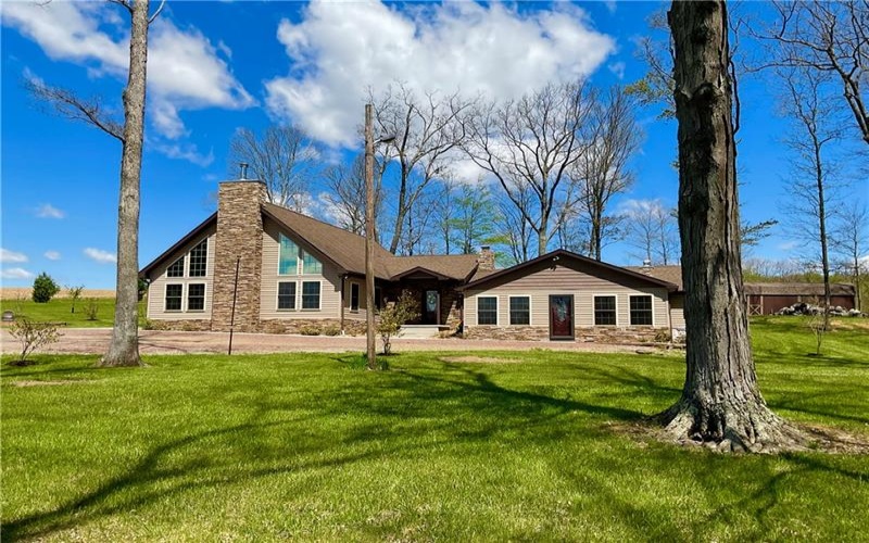446 Saddle Road, Somerset, 15501, 4 Bedrooms Bedrooms, 10 Rooms Rooms,3 BathroomsBathrooms,Residential,For Sale,Saddle Road,1751731