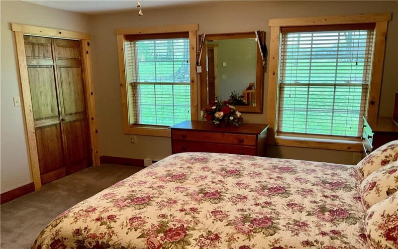 446 Saddle Road, Somerset, 15501, 4 Bedrooms Bedrooms, 10 Rooms Rooms,3 BathroomsBathrooms,Residential,For Sale,Saddle Road,1751731