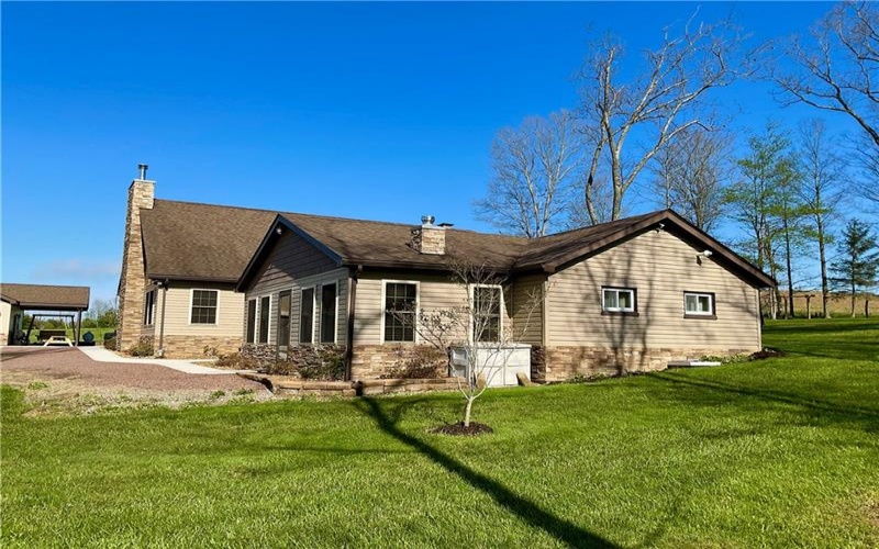 446 Saddle Road, Somerset, 15501, 4 Bedrooms Bedrooms, 10 Rooms Rooms,3 BathroomsBathrooms,Residential,For Sale,Saddle Road,1751731