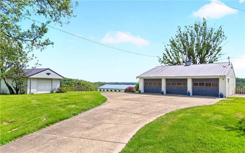 1874 National Pike, Scenery Hill, 15360, 4 Bedrooms Bedrooms, ,1.1 BathroomsBathrooms,Farm-acreage-lot,For Sale,House, Garages, Horse Barn,National Pike,1751976