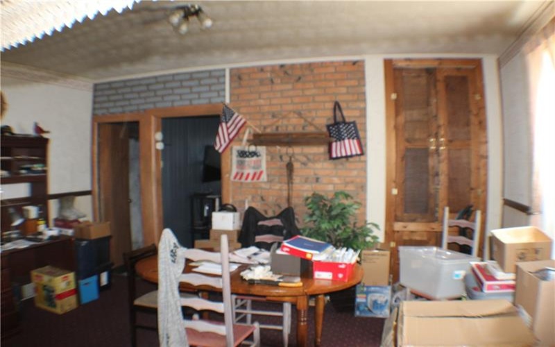 31 Pennsylvania Ave, California, 15419, 2 Bedrooms Bedrooms, 6 Rooms Rooms,1 BathroomBathrooms,Residential,For Sale,Pennsylvania Ave,1752057