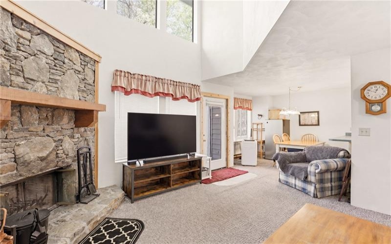 1627 Snowfield Way, Hidden Valley, 15502, 3 Bedrooms Bedrooms, ,2 BathroomsBathrooms,Residential,For Sale,Snowfield Way,1752066