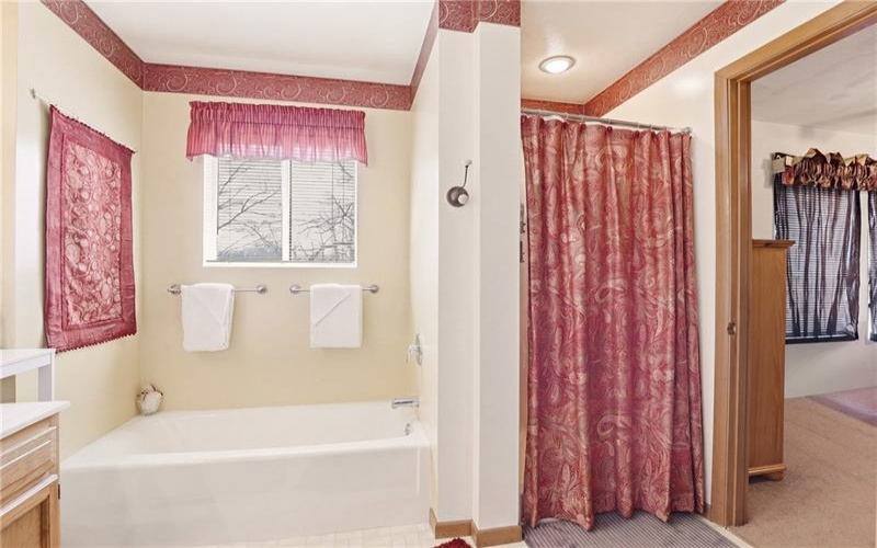 1627 Snowfield Way, Hidden Valley, 15502, 3 Bedrooms Bedrooms, ,2 BathroomsBathrooms,Residential,For Sale,Snowfield Way,1752066