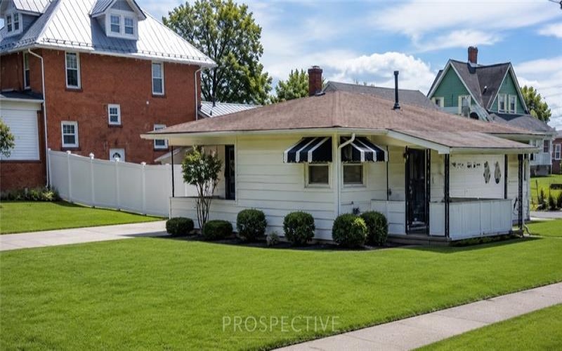 303 South St, Carmichaels, 15320, 2 Bedrooms Bedrooms, ,1 BathroomBathrooms,Residential,For Sale,South St,1752070