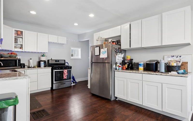 932 Gaskill AVENUE, Jeannette, 15644, 2 Bedrooms Bedrooms, ,2 BathroomsBathrooms,Residential,For Sale,Gaskill,1752114