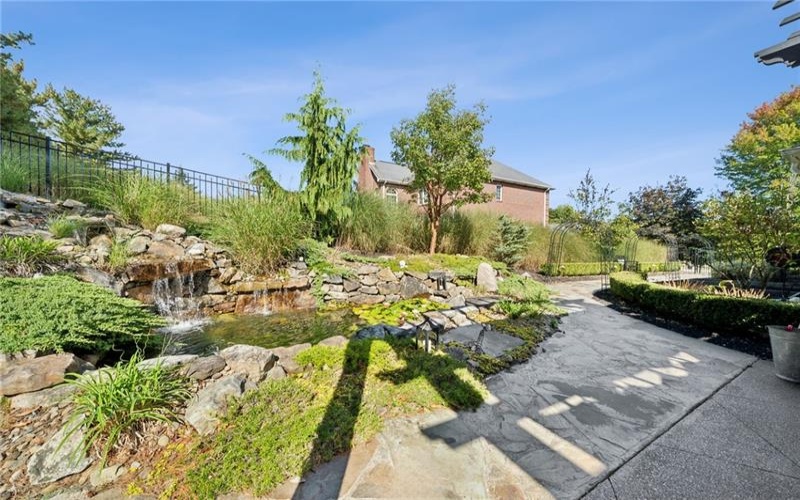 2080 Saint Ann Common, Irwin, 15642, 4 Bedrooms Bedrooms, 13 Rooms Rooms,3.2 BathroomsBathrooms,Residential,For Sale,Saint Ann Common,1738314