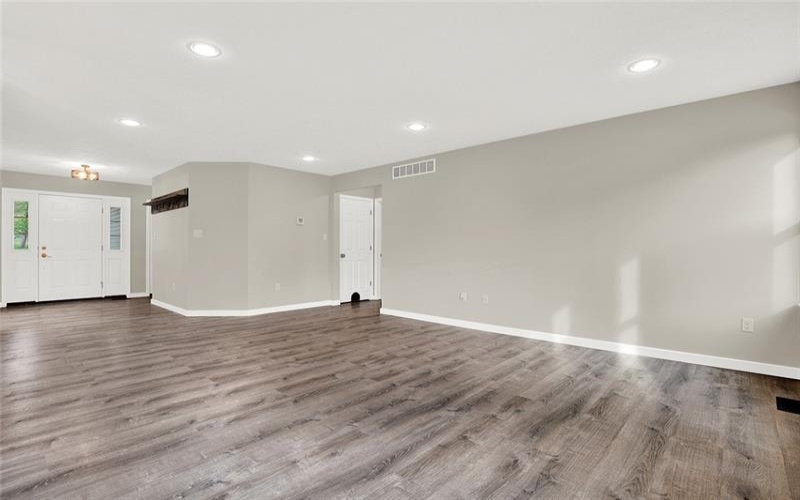667 Old Frame Rd, Smithfield, 15478, 4 Bedrooms Bedrooms, ,2.1 BathroomsBathrooms,Residential,For Sale,Old Frame Rd,1751796