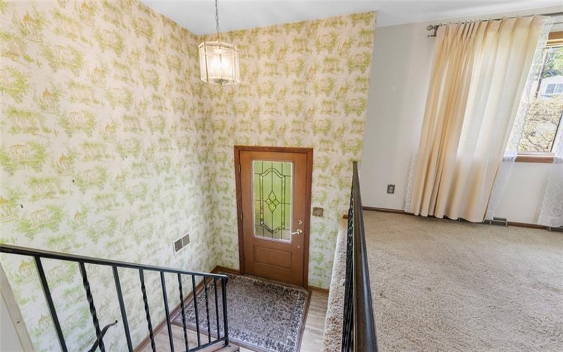102 Kenneth Dr, Delmont, 15626, 3 Bedrooms Bedrooms, 10 Rooms Rooms,1.2 BathroomsBathrooms,Residential,For Sale,Kenneth Dr,1752035