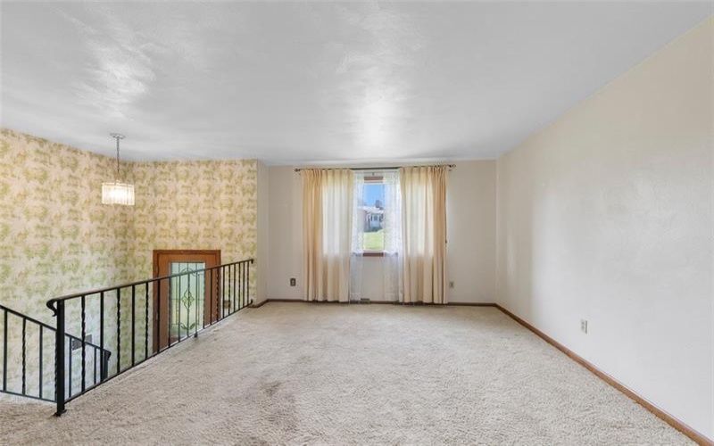 102 Kenneth Dr, Delmont, 15626, 3 Bedrooms Bedrooms, 10 Rooms Rooms,1.2 BathroomsBathrooms,Residential,For Sale,Kenneth Dr,1752035