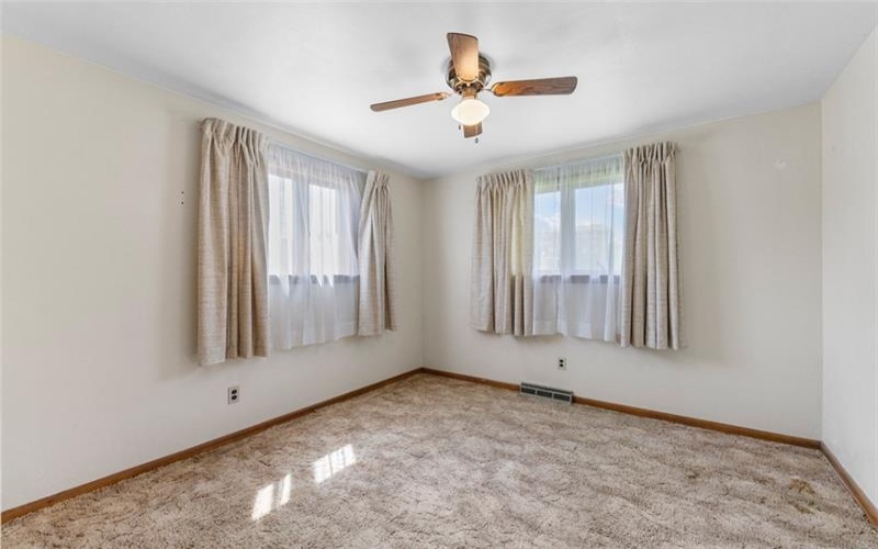 102 Kenneth Dr, Delmont, 15626, 3 Bedrooms Bedrooms, 10 Rooms Rooms,1.2 BathroomsBathrooms,Residential,For Sale,Kenneth Dr,1752035