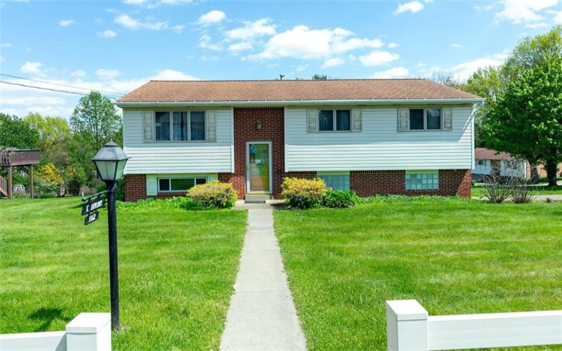 102 Kenneth Dr, Delmont, 15626, 3 Bedrooms Bedrooms, 10 Rooms Rooms,1.2 BathroomsBathrooms,Residential,For Sale,Kenneth Dr,1752035