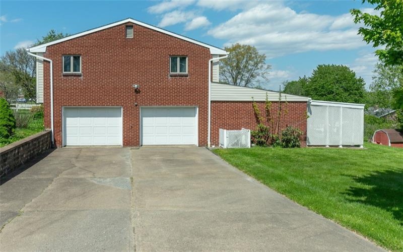 102 Kenneth Dr, Delmont, 15626, 3 Bedrooms Bedrooms, 10 Rooms Rooms,1.2 BathroomsBathrooms,Residential,For Sale,Kenneth Dr,1752035
