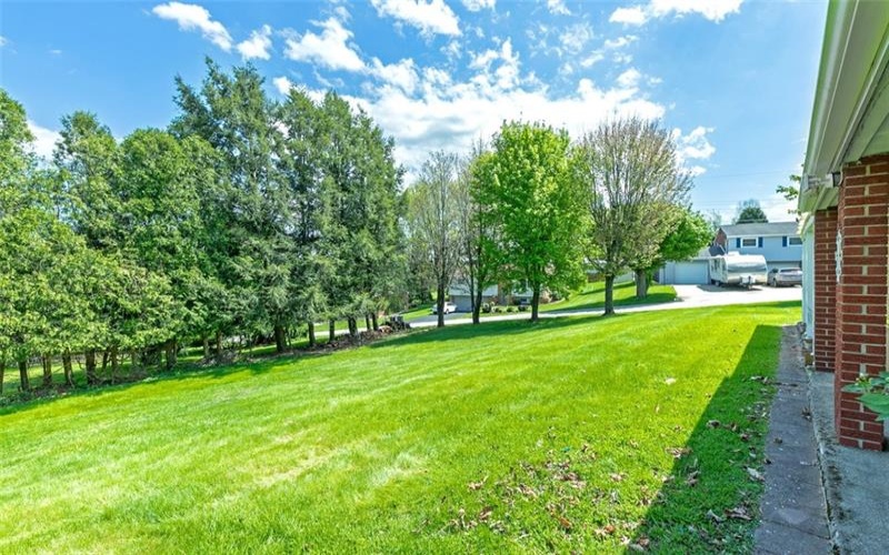 102 Kenneth Dr, Delmont, 15626, 3 Bedrooms Bedrooms, 10 Rooms Rooms,1.2 BathroomsBathrooms,Residential,For Sale,Kenneth Dr,1752035