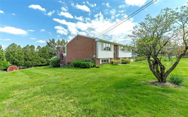 102 Kenneth Dr, Delmont, 15626, 3 Bedrooms Bedrooms, 10 Rooms Rooms,1.2 BathroomsBathrooms,Residential,For Sale,Kenneth Dr,1752035
