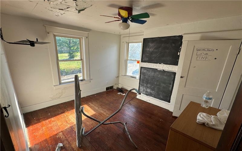1413 Summit Ave, Monessen, 15062, 4 Bedrooms Bedrooms, 8 Rooms Rooms,1 BathroomBathrooms,Residential,For Sale,Summit Ave,1752178
