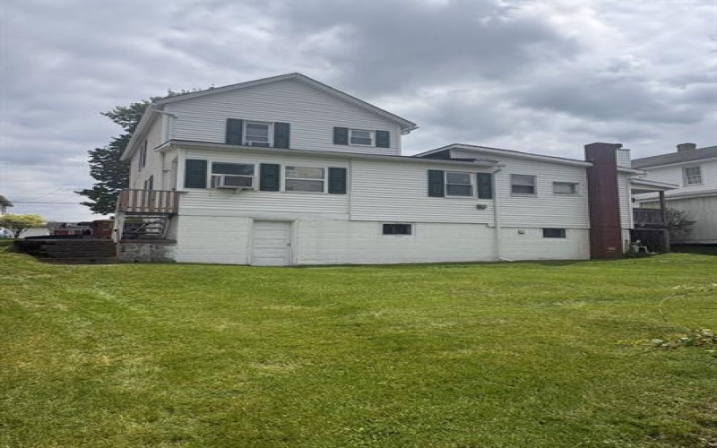 507 & 507 1/2 Michigan Ave, Jeannette, 15644, 3 Bedrooms Bedrooms, ,2 BathroomsBathrooms,Residential,For Sale,Michigan Ave,1752193