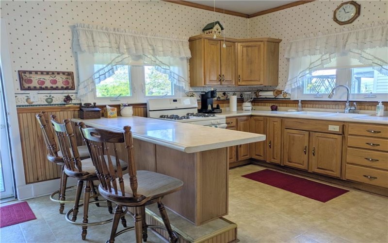 706 Parker Ave, Scottdale, 15683, 4 Bedrooms Bedrooms, 9 Rooms Rooms,1.1 BathroomsBathrooms,Residential,For Sale,Parker Ave,1752212