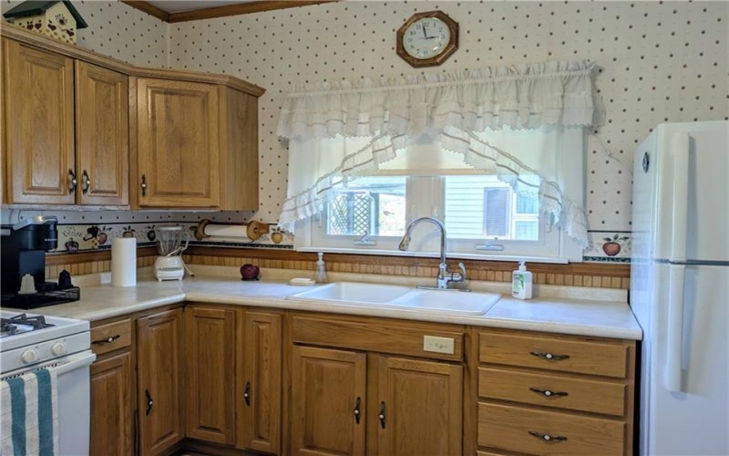 706 Parker Ave, Scottdale, 15683, 4 Bedrooms Bedrooms, 9 Rooms Rooms,1.1 BathroomsBathrooms,Residential,For Sale,Parker Ave,1752212