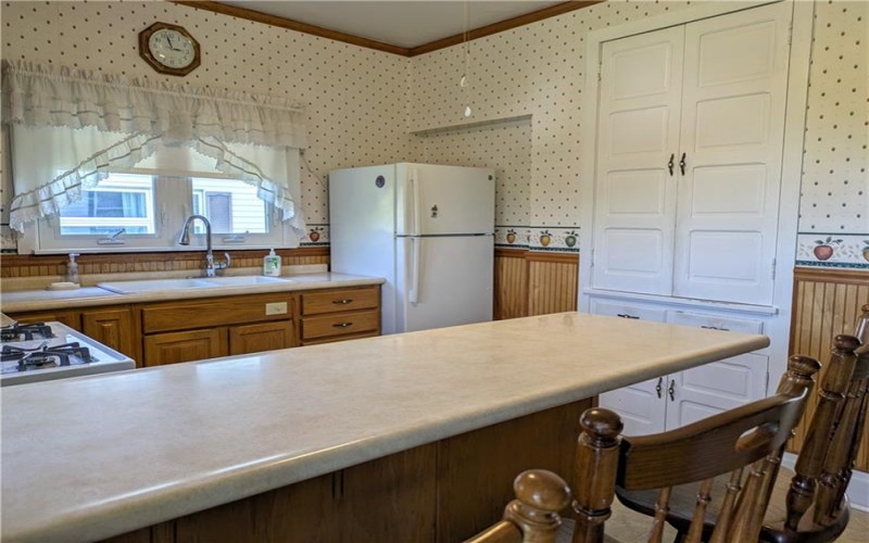 706 Parker Ave, Scottdale, 15683, 4 Bedrooms Bedrooms, 9 Rooms Rooms,1.1 BathroomsBathrooms,Residential,For Sale,Parker Ave,1752212