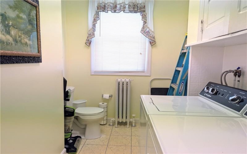 706 Parker Ave, Scottdale, 15683, 4 Bedrooms Bedrooms, 9 Rooms Rooms,1.1 BathroomsBathrooms,Residential,For Sale,Parker Ave,1752212