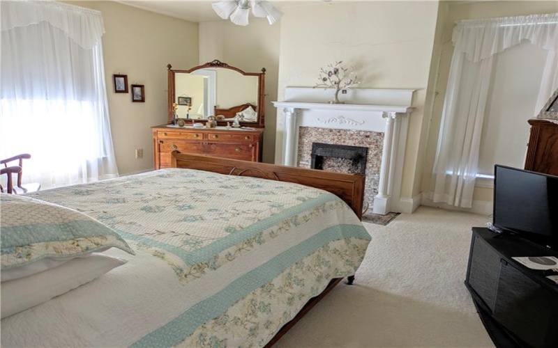706 Parker Ave, Scottdale, 15683, 4 Bedrooms Bedrooms, 9 Rooms Rooms,1.1 BathroomsBathrooms,Residential,For Sale,Parker Ave,1752212
