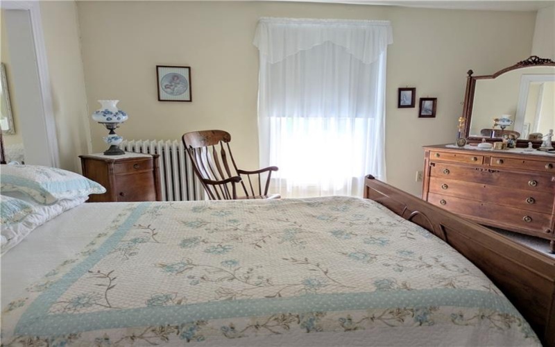 706 Parker Ave, Scottdale, 15683, 4 Bedrooms Bedrooms, 9 Rooms Rooms,1.1 BathroomsBathrooms,Residential,For Sale,Parker Ave,1752212