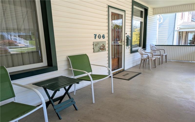 706 Parker Ave, Scottdale, 15683, 4 Bedrooms Bedrooms, 9 Rooms Rooms,1.1 BathroomsBathrooms,Residential,For Sale,Parker Ave,1752212